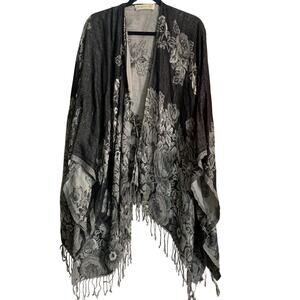 Abercrombie & Fitch Floral Poncho